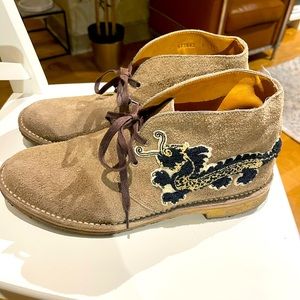 Gucci Moreau Dragon/UFO Chukka Boots Mens Size 9